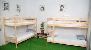 Хостел «Бла Бла»  Краснодар Кровать в общем четырехместном номере для мужчин и женщин-3