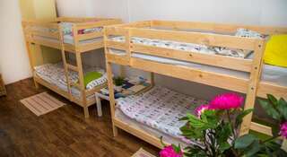 Хостел «Бла Бла»  Краснодар Кровать в общем номере для мужчин и женщин с 8 кроватями-4